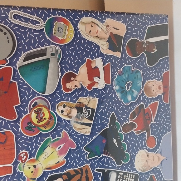 90s Icons Jigsaw Puzzle: 500 Piece Jigsaw Puzzle - Picture 7 of 12